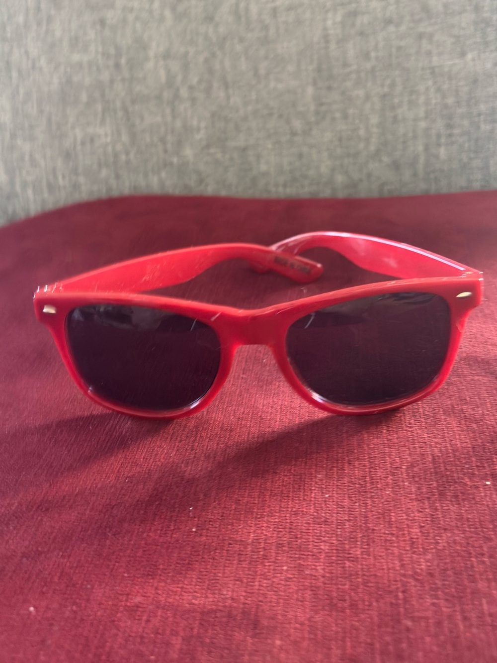 Unisex New Red Sunglasses with Draw String Bag-Stillhouse